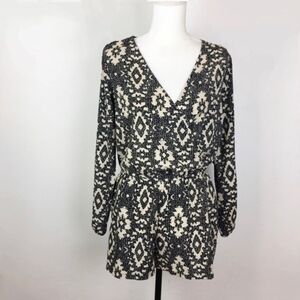 one clothing Black & Cream Patterned V-Neck Romper